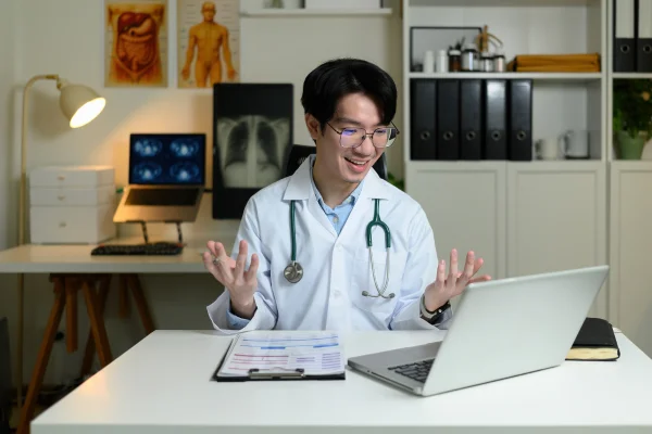 Adaptive bitrate streaming for telehealth