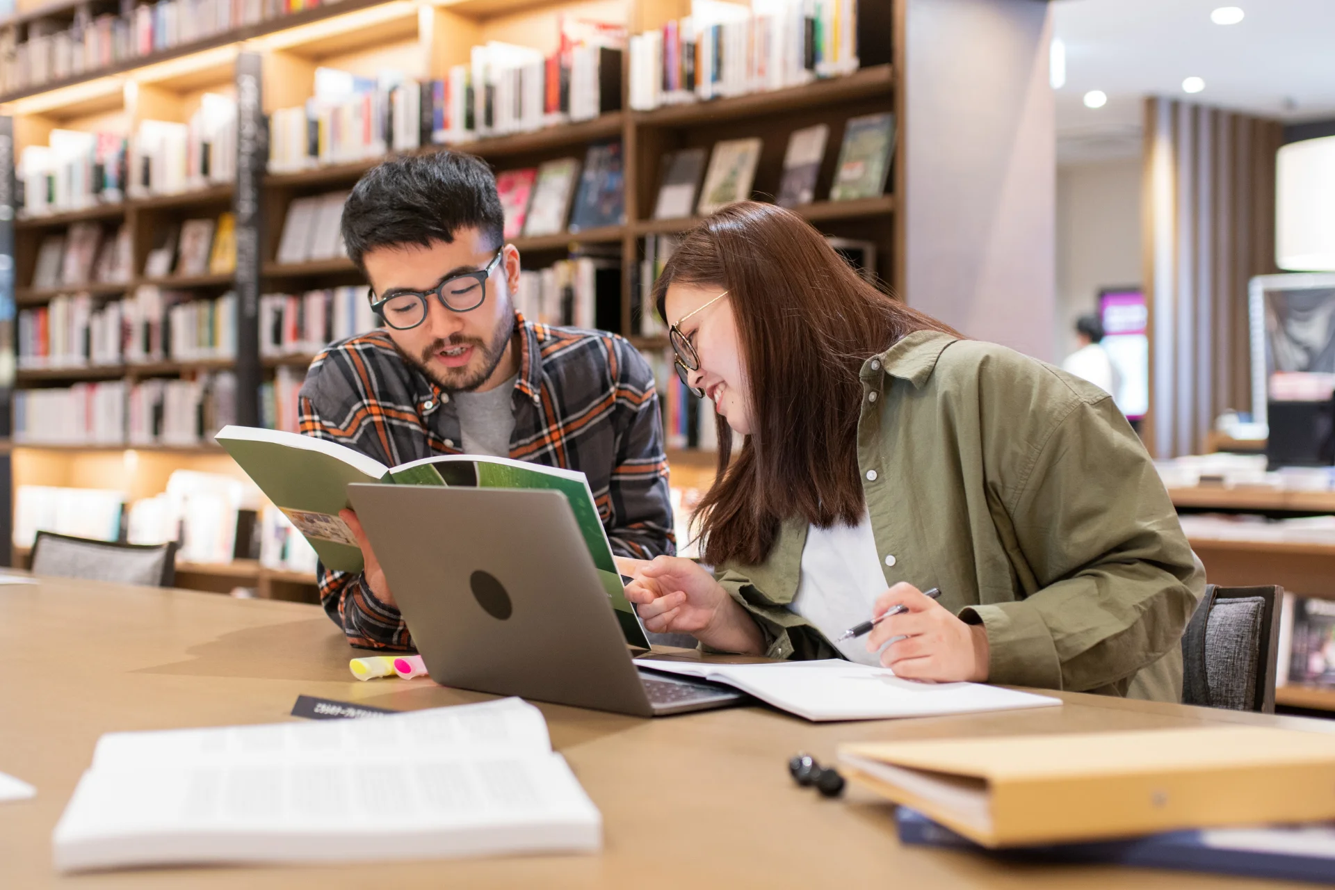 Hybrid Learning Environments